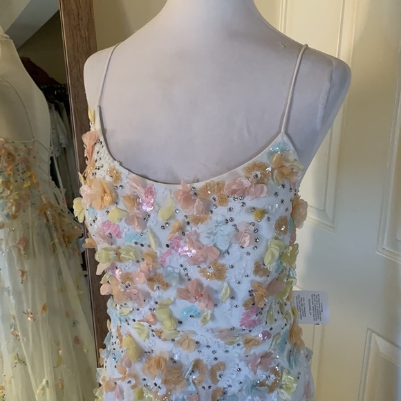 MAC DUGGAL
Beaded 3D Flower Cami Ruffled Hugh Low Lace Up Gown - Picture 7 of 15